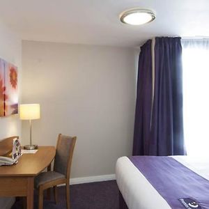 Premier Inn Wolverhampton - North